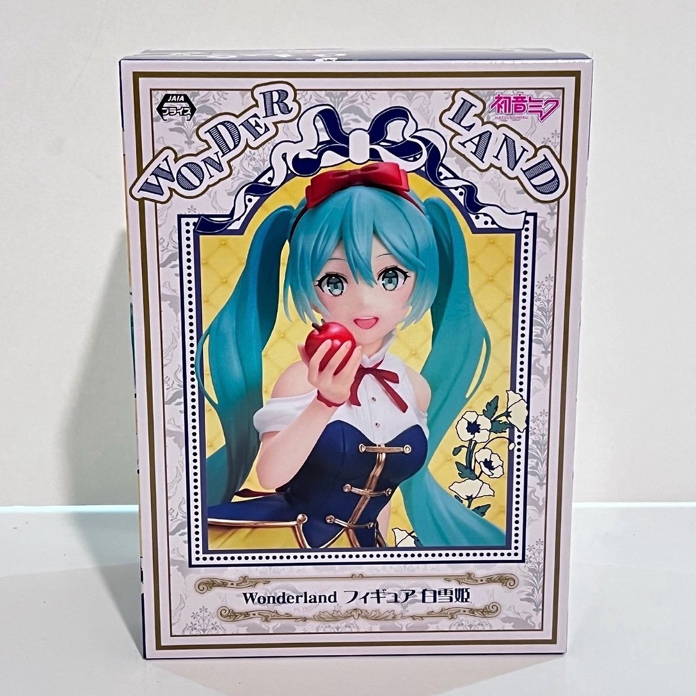 Wonderland Anime Figure with Blue Hair